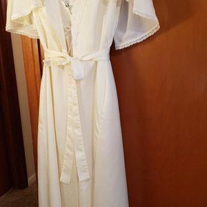 Vintage Christian Dior Peignoir Set Size small